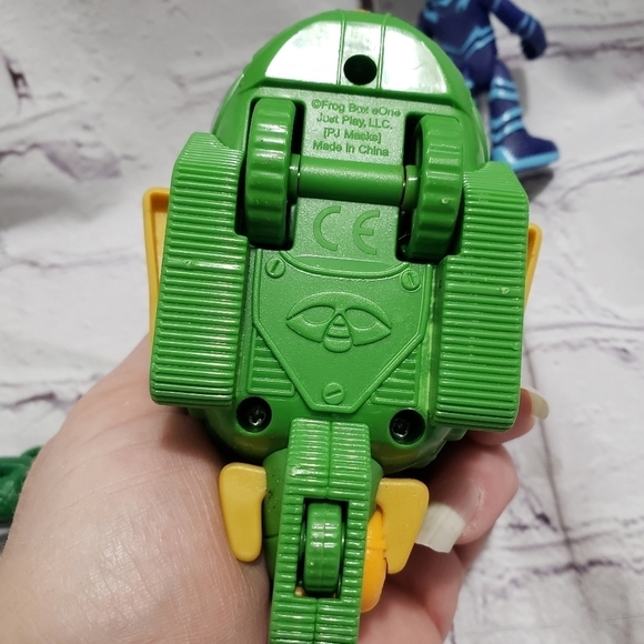 PJ Masks Catboy And Gekko 3.5 Inch Posable Figures Vehicle Playset - Picture 9 of 10